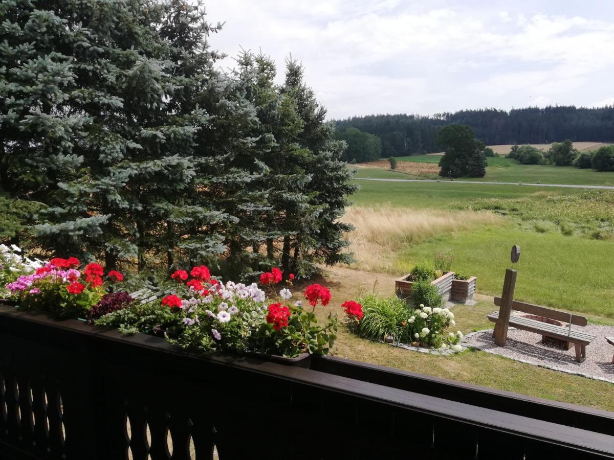 Ferienhaus Ulli Gansbach Bagian luar foto